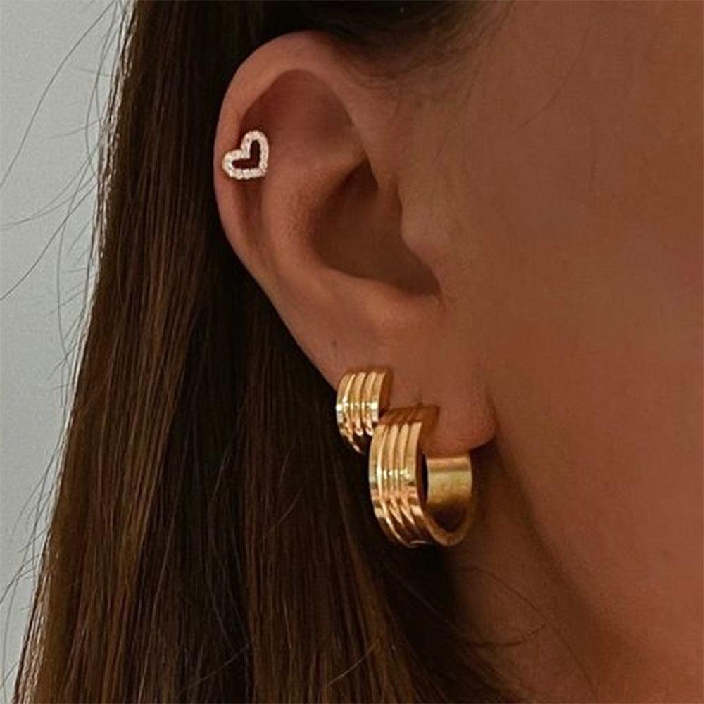 E11.18K Gold Wide Rib Stud Earrings - Elle Royal Jewelry