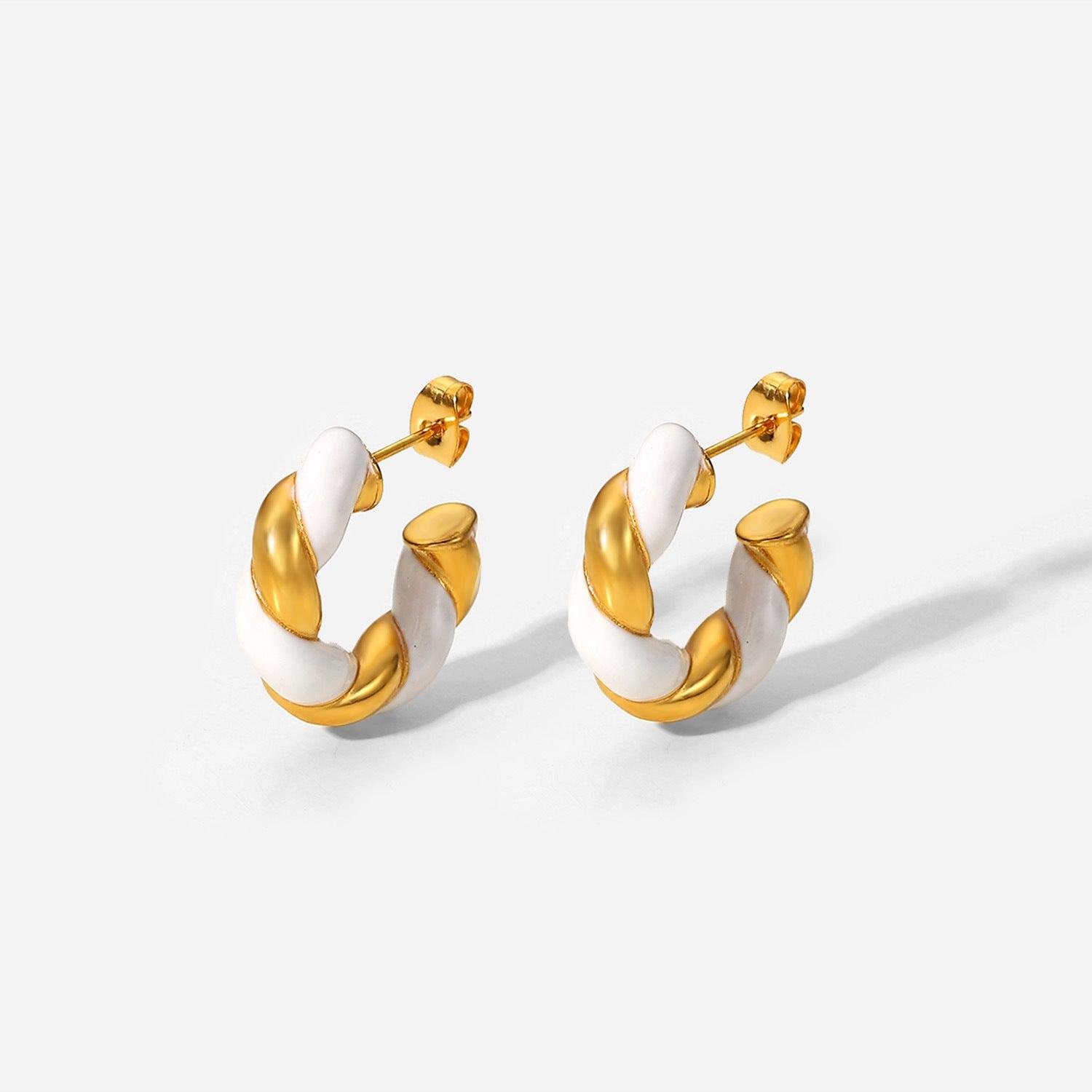 E15.18K Gold Twisted C Earrings - Elle Royal Jewelry