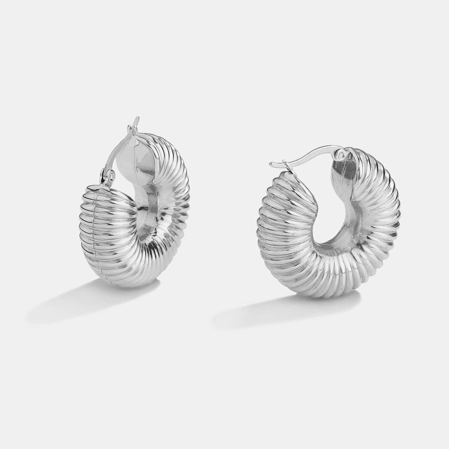 E14.18K gold hoop earrings - Elle Royal Jewelry