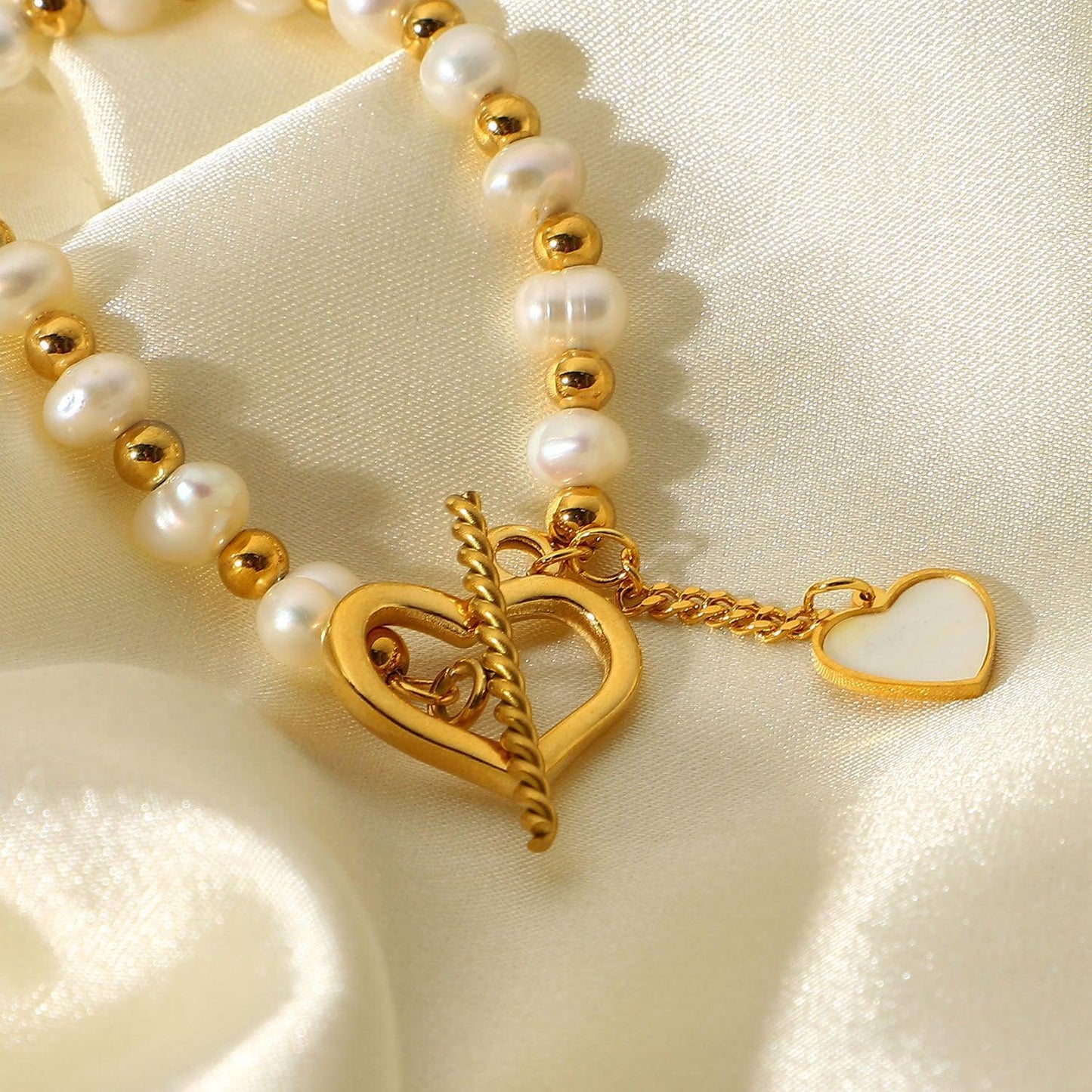 B10.18K Gold Pearl Heart OT Buckle Bracelet - Elle Royal Jewelry