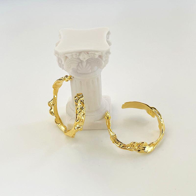 Irregular C-shaped earrings - Elle Royal Jewelry