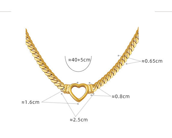 18K Gold Exquisite Hollow Heart Design Versatile Necklace