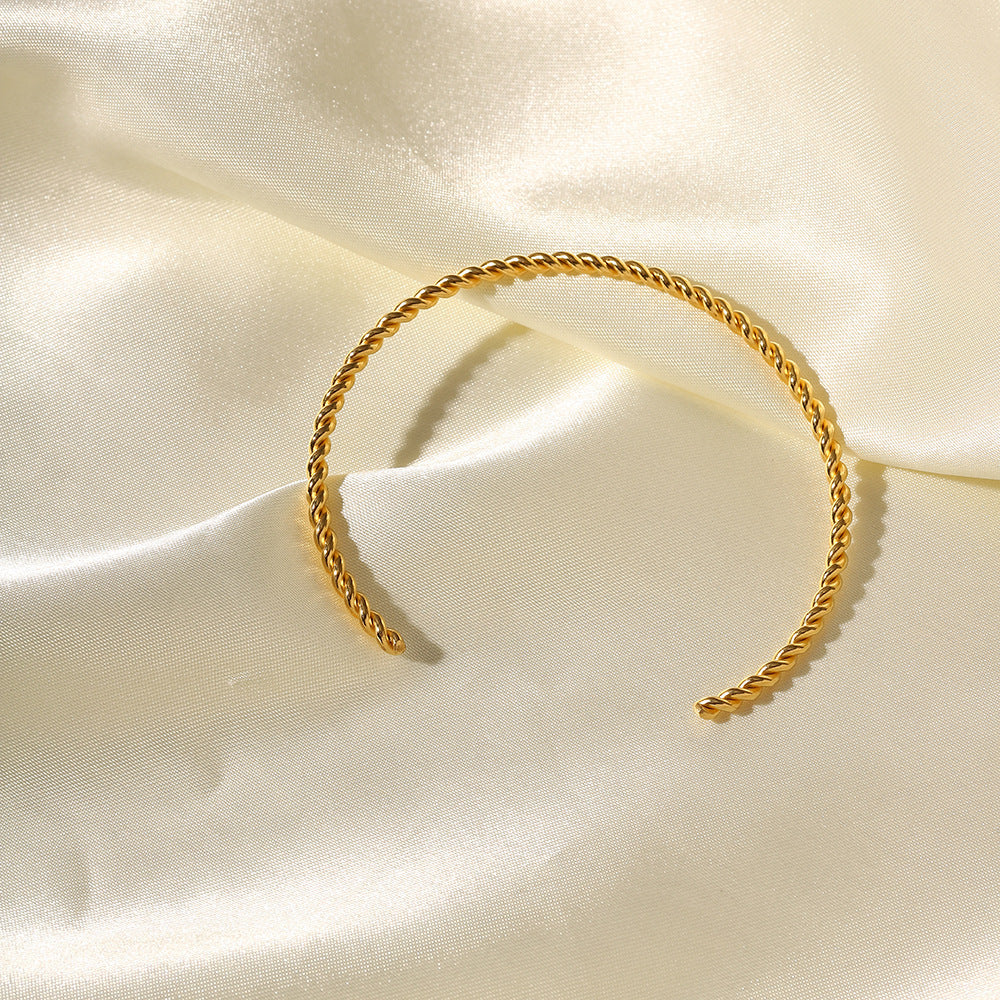 18K Gold Fine Twist Open Bracelet