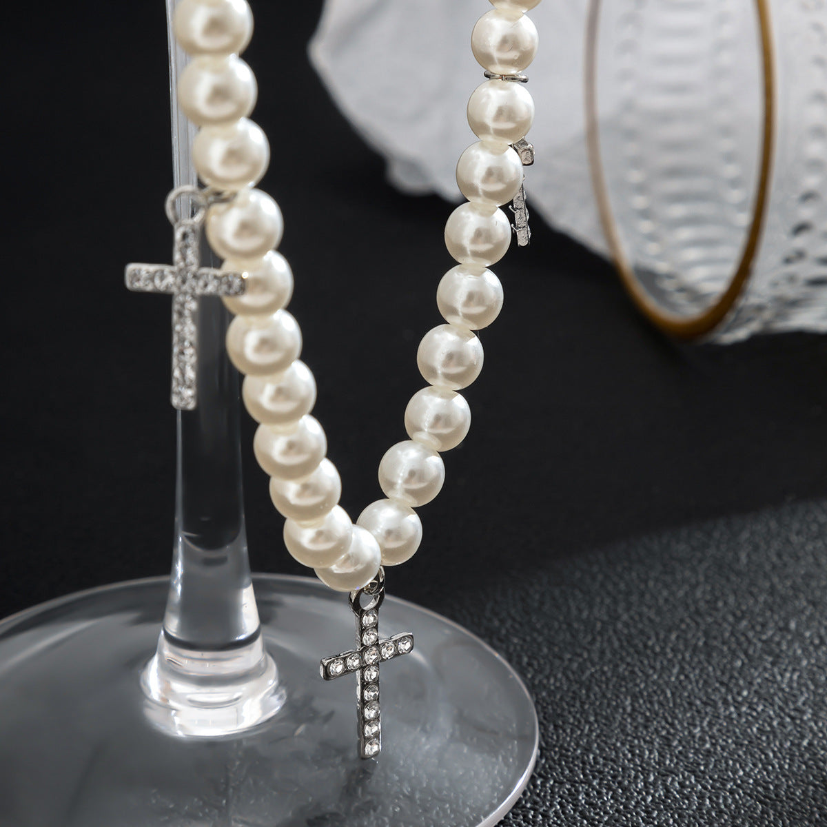 Men Fashion personality cross diamond design with pearl hip-hop necklace