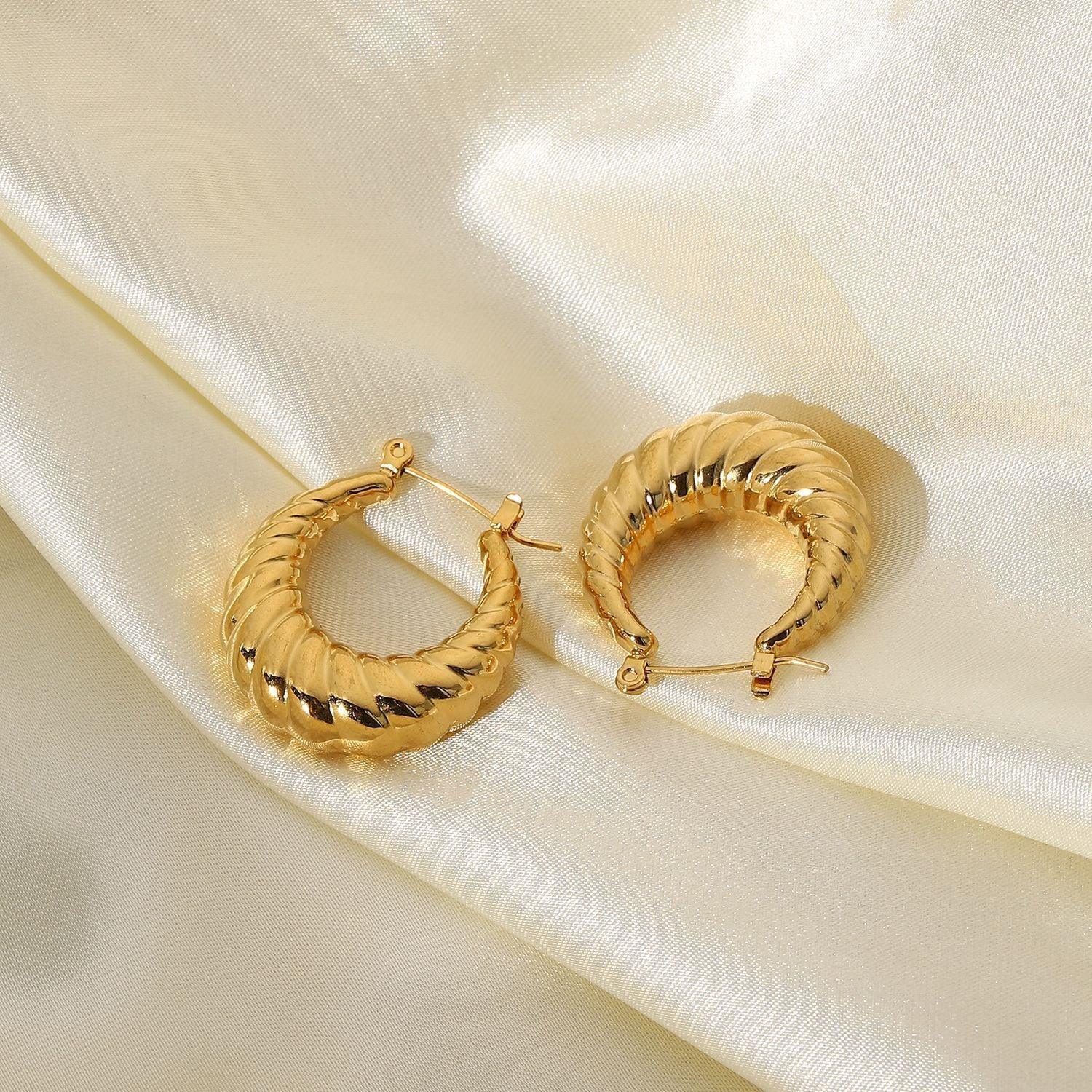 E13.Croissant Earrings - Elle Royal Jewelry