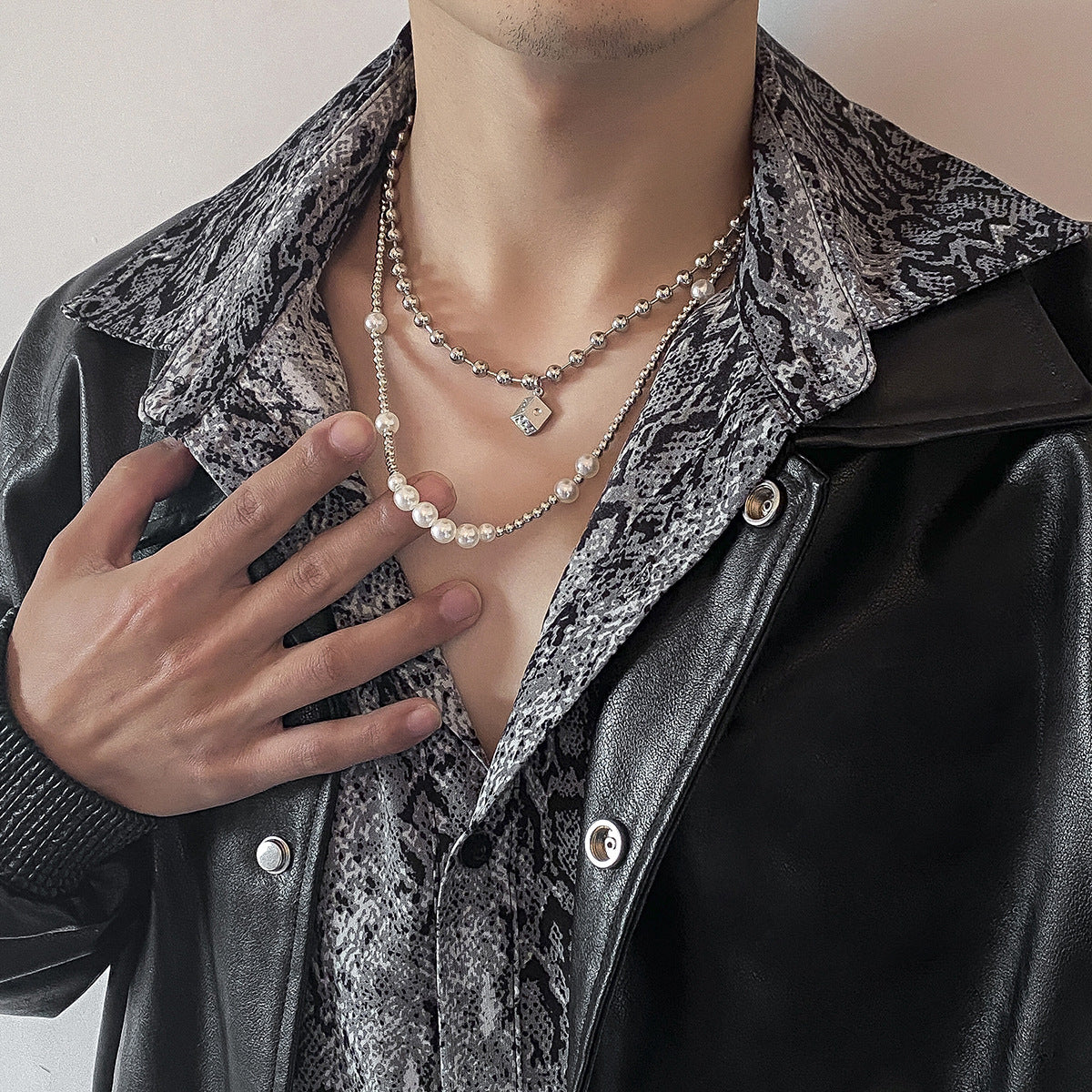 Men Fashion simple pearl double layered with dice pendant necklace