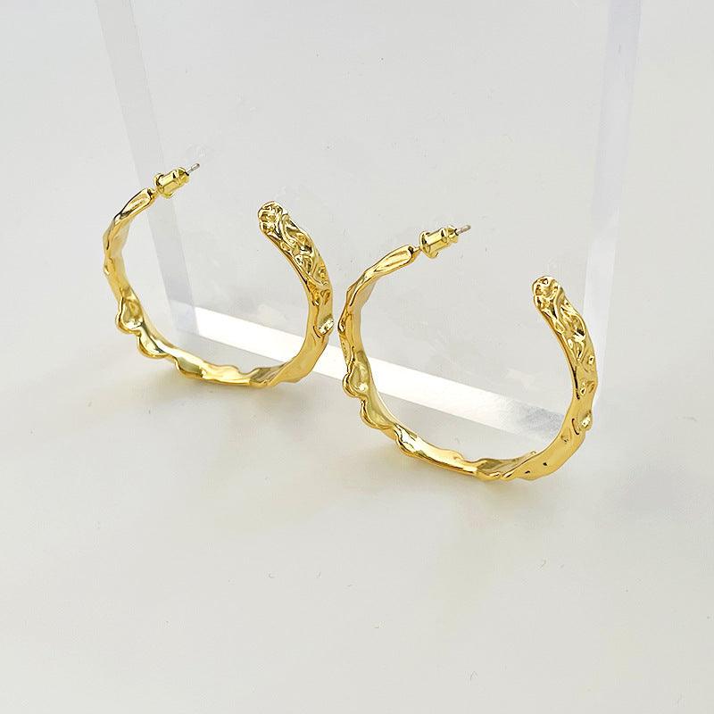 Irregular C-shaped earrings - Elle Royal Jewelry